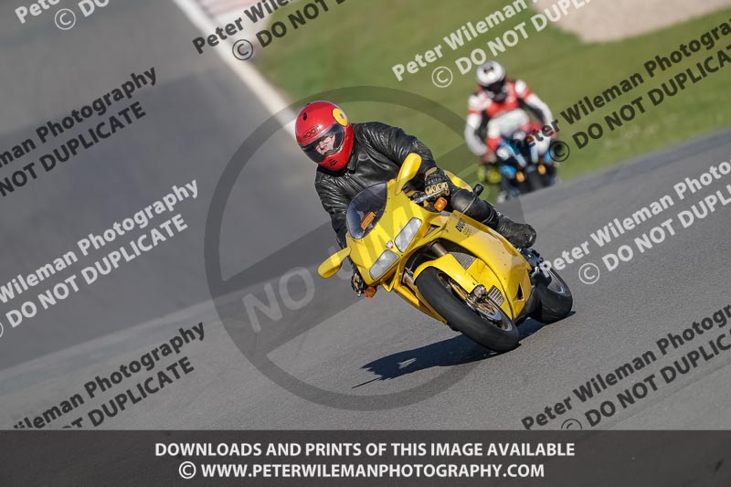 donington no limits trackday;donington park photographs;donington trackday photographs;no limits trackdays;peter wileman photography;trackday digital images;trackday photos